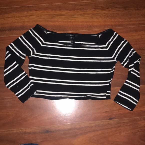 NWOT Forever 21 striped crop quarter sleeve shirt - Picture 1 of 2